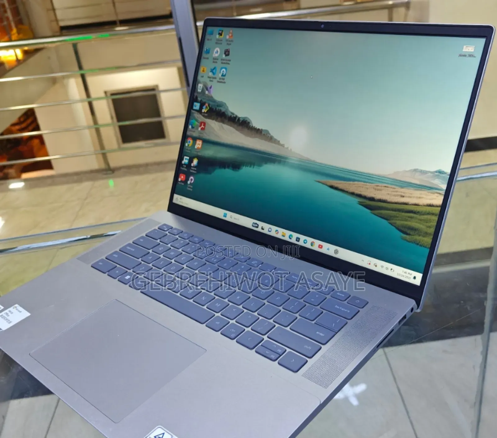 New Laptop Dell Precision 5540 16GB Intel Core I7 SSD 512GB