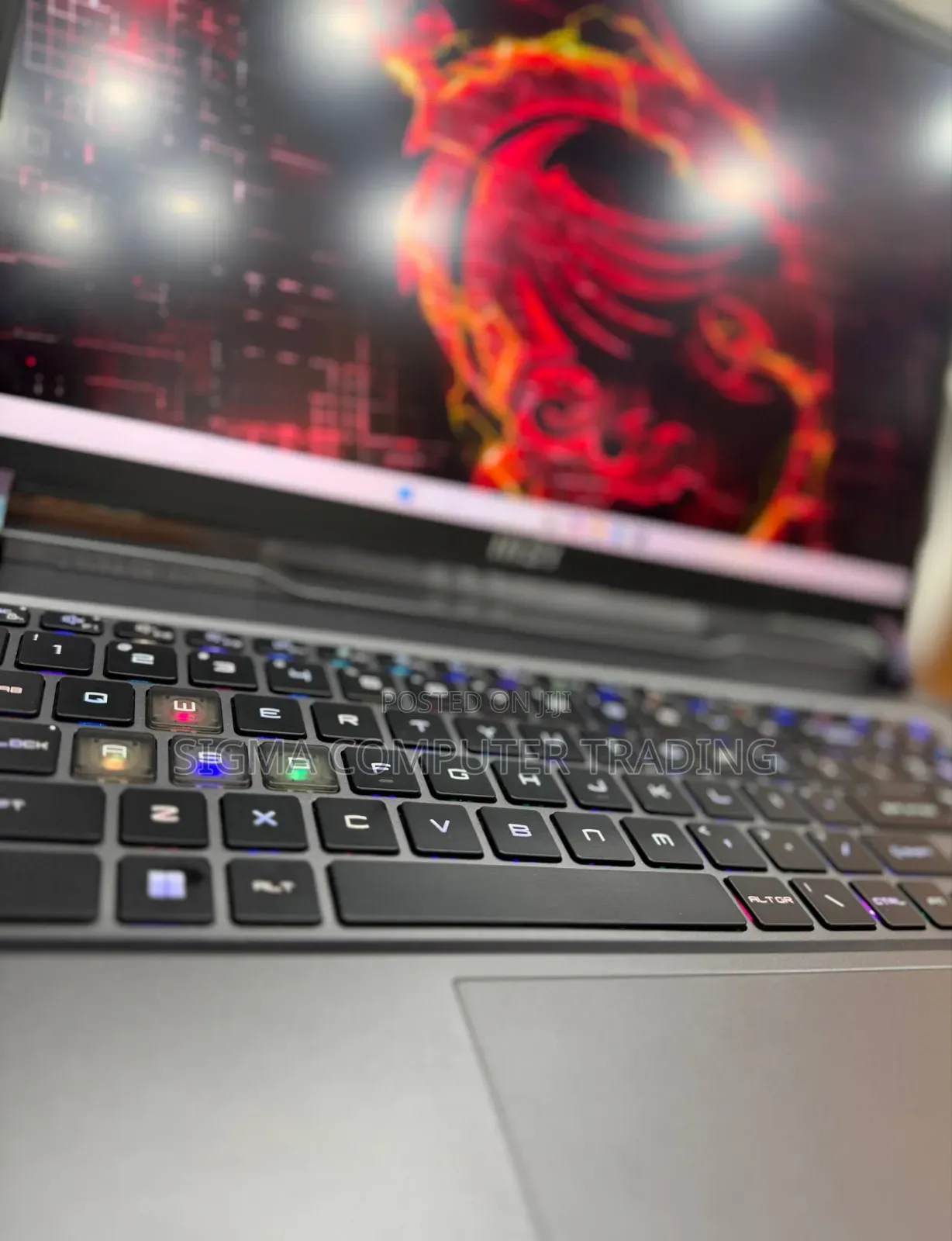 New Laptop MSI Vector 16 HX AI A2XWIG 16GB Intel Core I9 SSD 1T