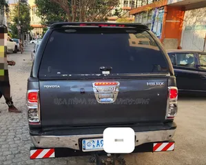 Toyota Hilux 2013 Matt Black