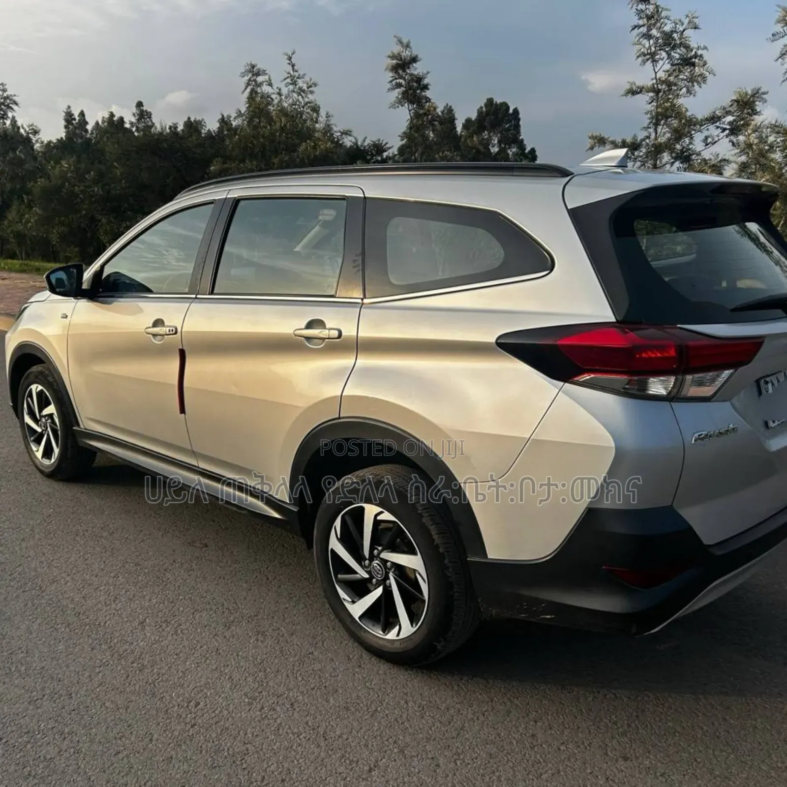 Toyota Rush 2023 Silver