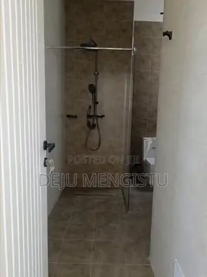 7bdrm House in Ayat Zone 5, Bole for sale