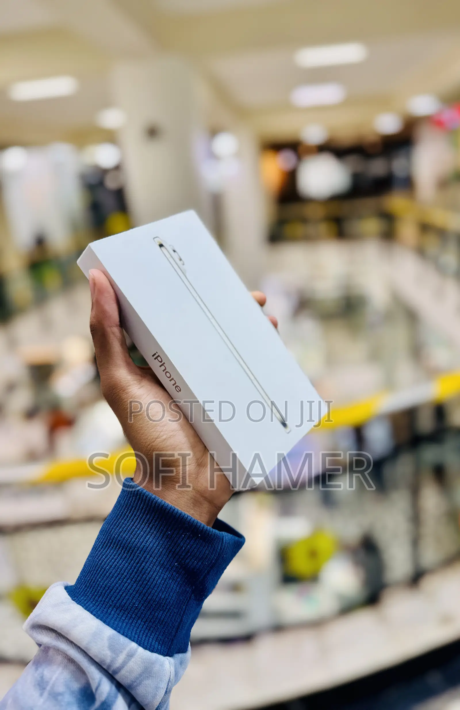 New Apple iPhone 17 256 GB Gold