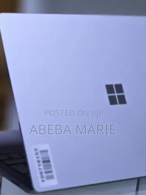New Laptop Microsoft Surface 8GB Intel Core I5 SSD 512GB