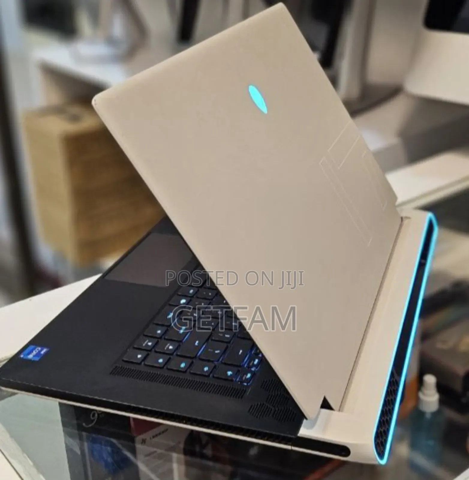 New Laptop Alienware M17x R2 32GB Intel Core I7 SSD 512GB