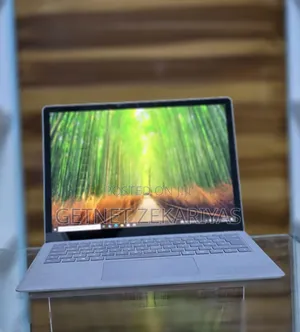 New Laptop Microsoft Surface 8GB Intel Core I5 SSD 512GB