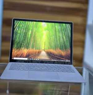 New Laptop Microsoft Surface 8GB Intel Core I5 SSD 512GB