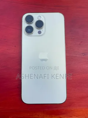 Photo - Apple iPhone 14 Pro Max 128 GB Gold