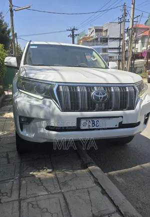 Toyota Land Cruiser 2020 White