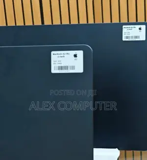 New Laptop Apple MacBook Air 2024 M3 13-Inch 8GB Apple M3 SSD 256GB