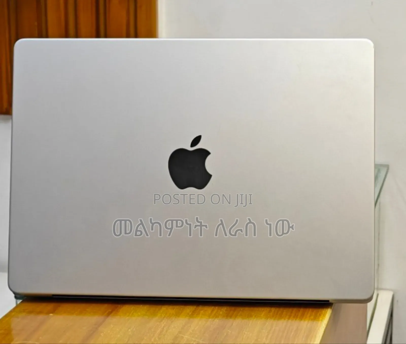 New Laptop Apple MacBook Pro M1 16GB Apple M1 Pro SSD 1T