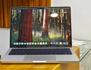 New Laptop Apple MacBook Pro M1 16GB Apple M1 Pro SSD 1T