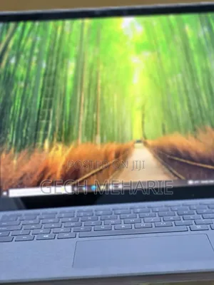 New Laptop Microsoft Surface 8GB Intel Core I5 SSD 512GB