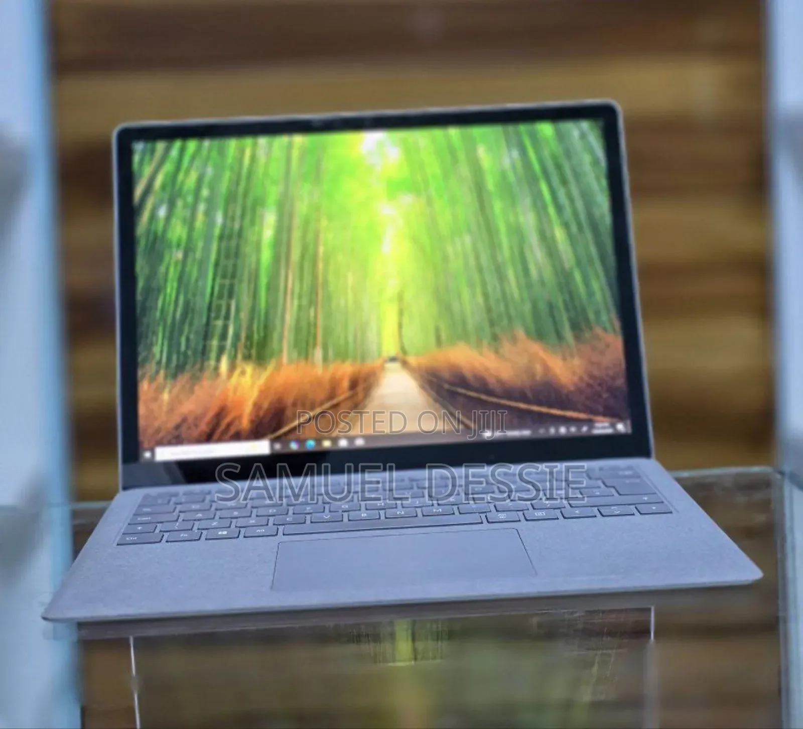 New Laptop Microsoft Surface 8GB Intel Core I5 SSD 512GB