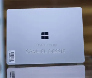 New Laptop Microsoft Surface 8GB Intel Core I5 SSD 512GB