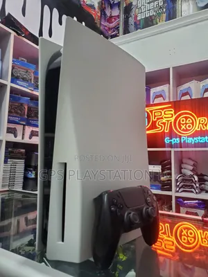 Photo - Playstation 5 Standard Model CDDDD Version+5 Games