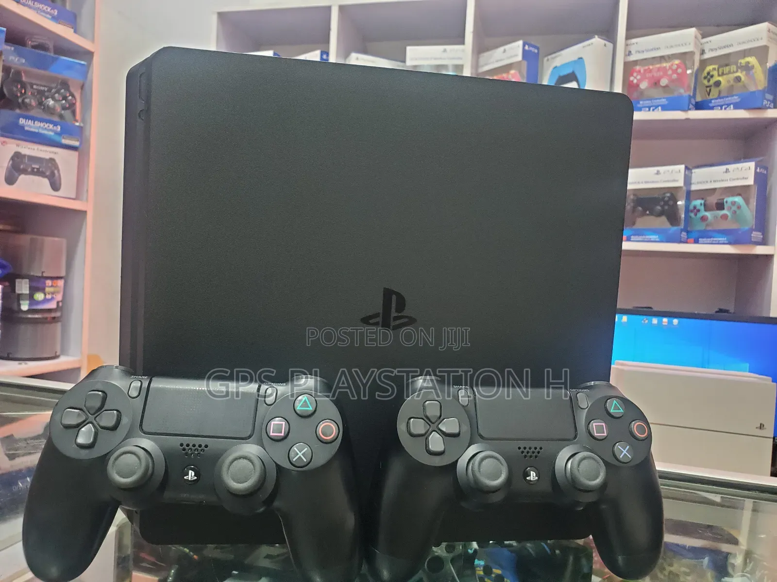 Playstation 4 Slim Jealbreak የፈለጋችሁትን ጌም ይደረጋል