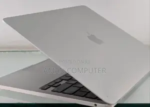 New Laptop Apple MacBook Pro 2022 M2 8GB Apple M2 SSD 256GB