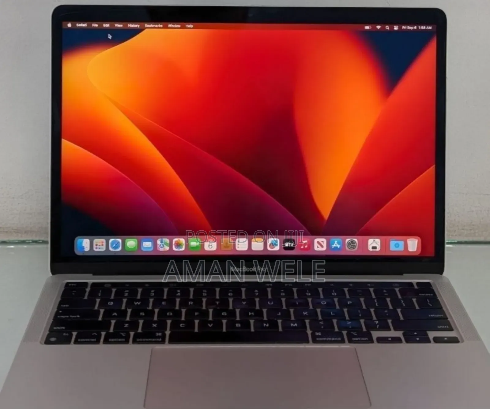 New Laptop Apple MacBook Pro 2022 M2 8GB Apple M2 SSD 256GB