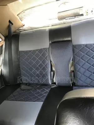 Mercedes-Benz 230E 1985 White