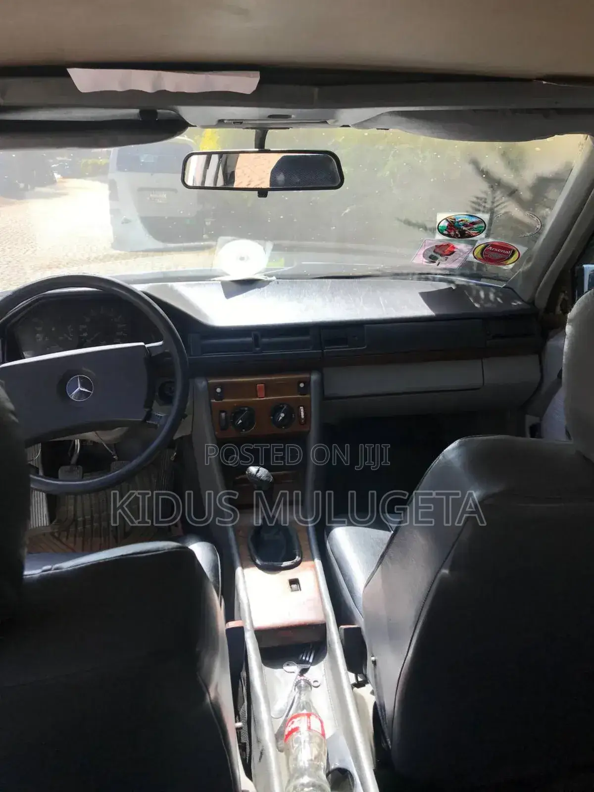 Mercedes-Benz 230E 1985 White