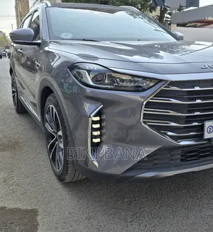 Photo - Jetour X70 Plus 2023 Gray