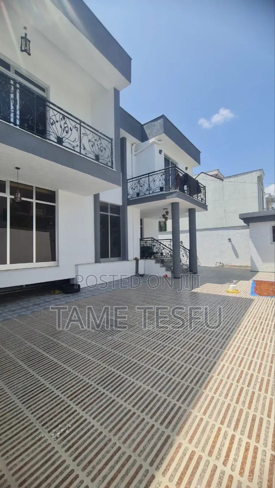 Furnished 6bdrm House in ሀያት ኮፓዉንድ, Bole for sale