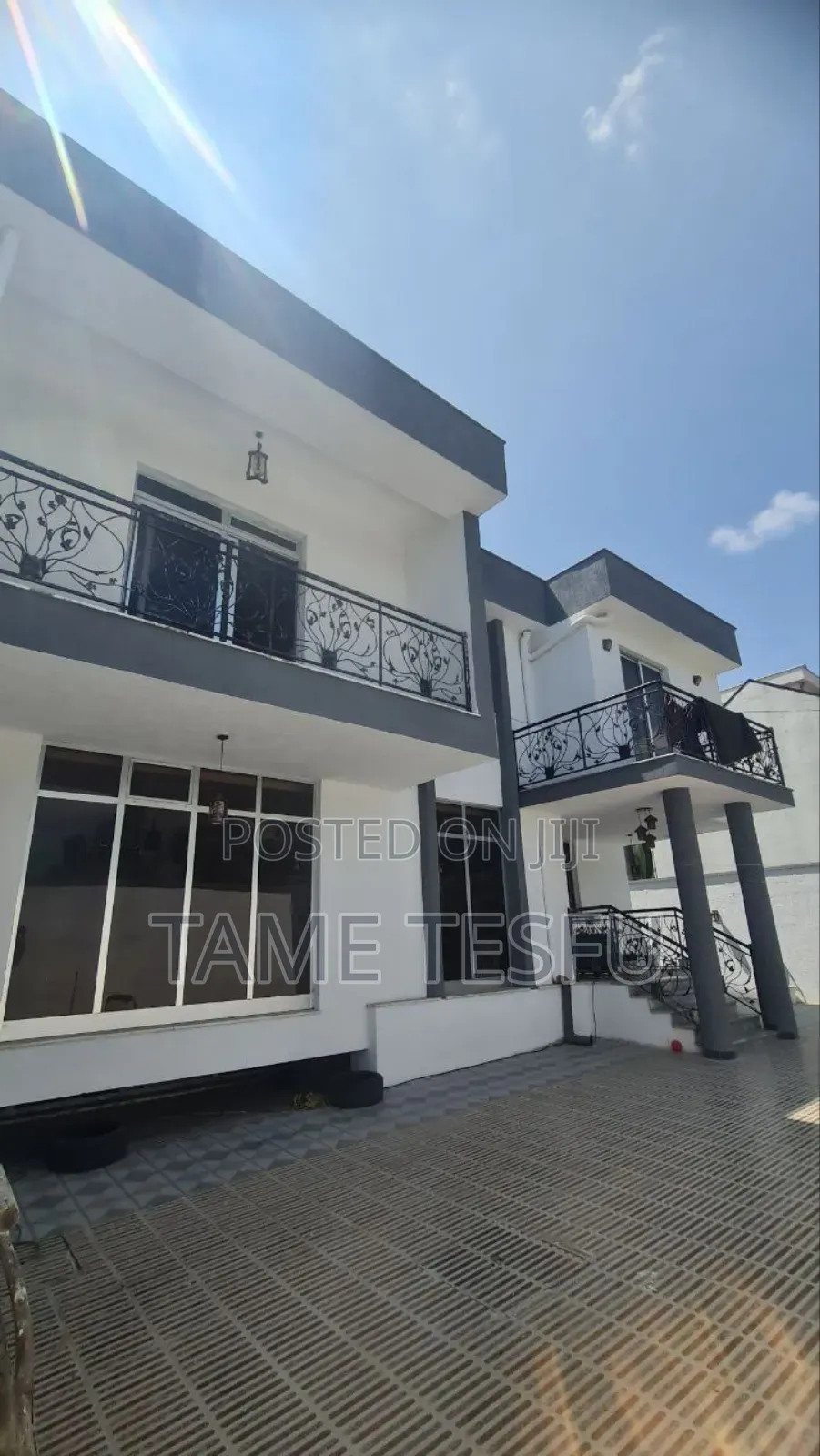 Furnished 6bdrm House in ሀያት ኮፓዉንድ, Bole for sale