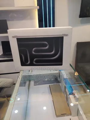 New Apple MacBook Pro 2024 M4 Pro 16-Inch 24GB Apple M4 SSD 512GB