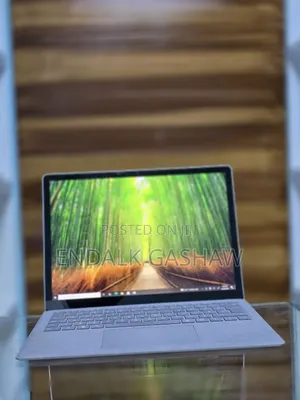 New Laptop Microsoft Surface 8GB Intel Core I5 SSD 512GB