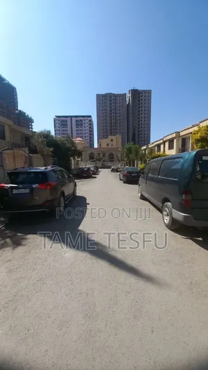 Furnished 6bdrm House in ሀያት, Bole for sale