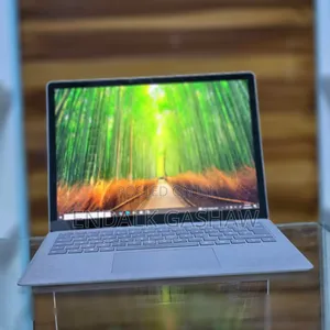 New Laptop Microsoft Surface 8GB Intel Core I5 SSD 512GB