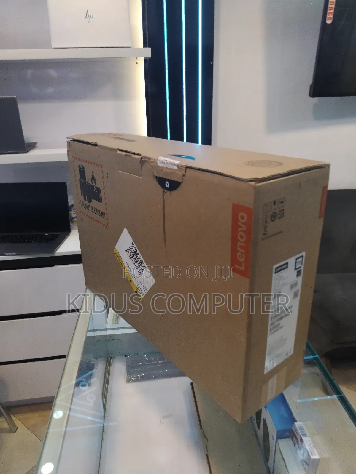 New Laptop Lenovo Yoga Book 9i 16GB Intel Core Ultra 7 SSD 1T