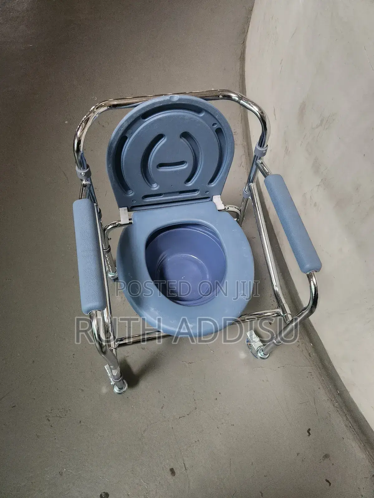 Commode Wheelchair麵包four Wheels Medical Toilet Wheelchair蝨不wheelchair