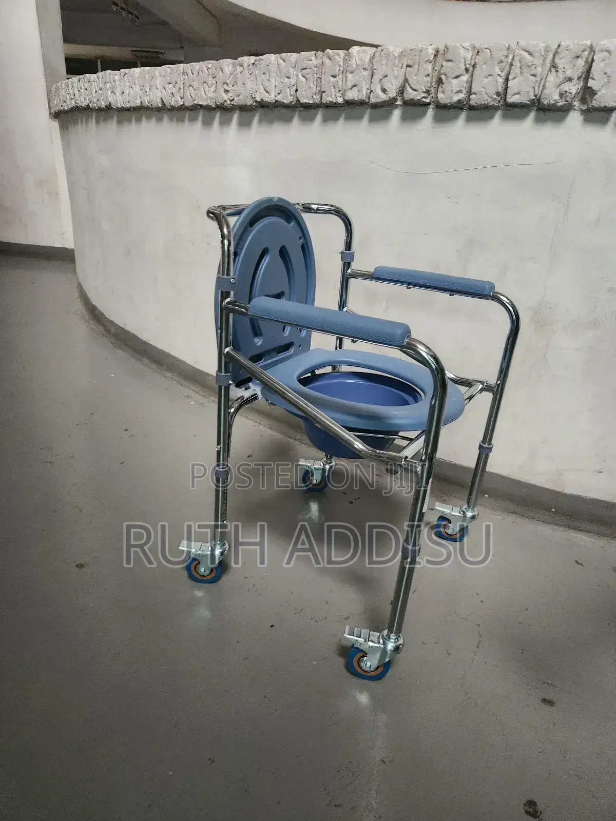 Commode Wheelchair夯土toilet Wheelchair做了poty Wheelchair憨直wheelchair New