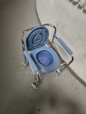 Photo - Commode Wheelchair求診commode Wheelchair痲我commode Wheelchair知情wheelchair