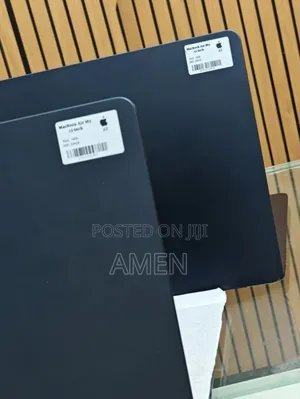 New Laptop Apple MacBook 16GB Intel Core M3 SSD 256GB