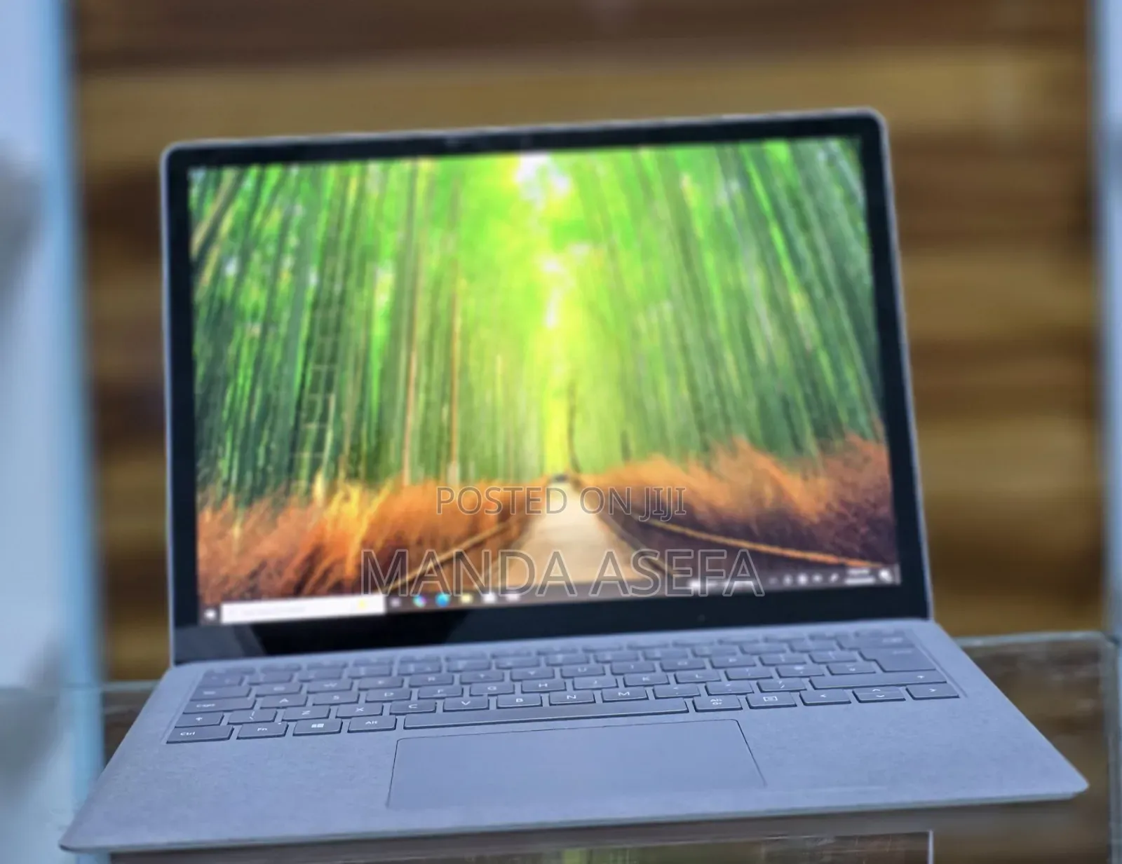 New Laptop Microsoft Surface 8GB Intel Core I5 SSD 512GB