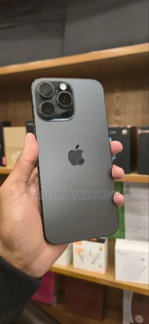 Photo - Apple iPhone 14 Pro Max 256 GB Black