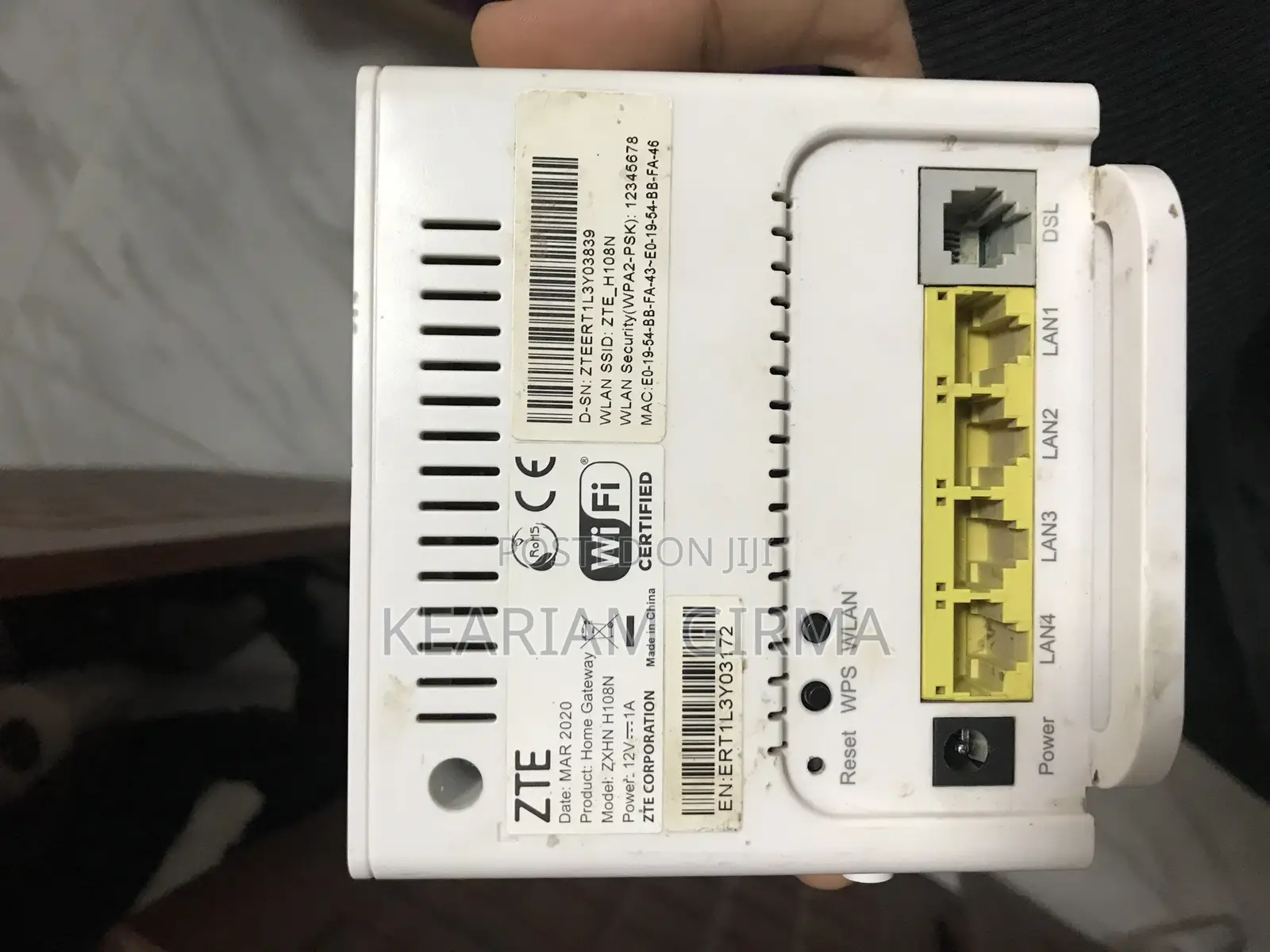 Zte ZXHN H108n Wi-Fi Router / Adsl2+ Modem