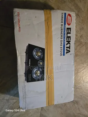 Elekta Three Burner Gas Stove