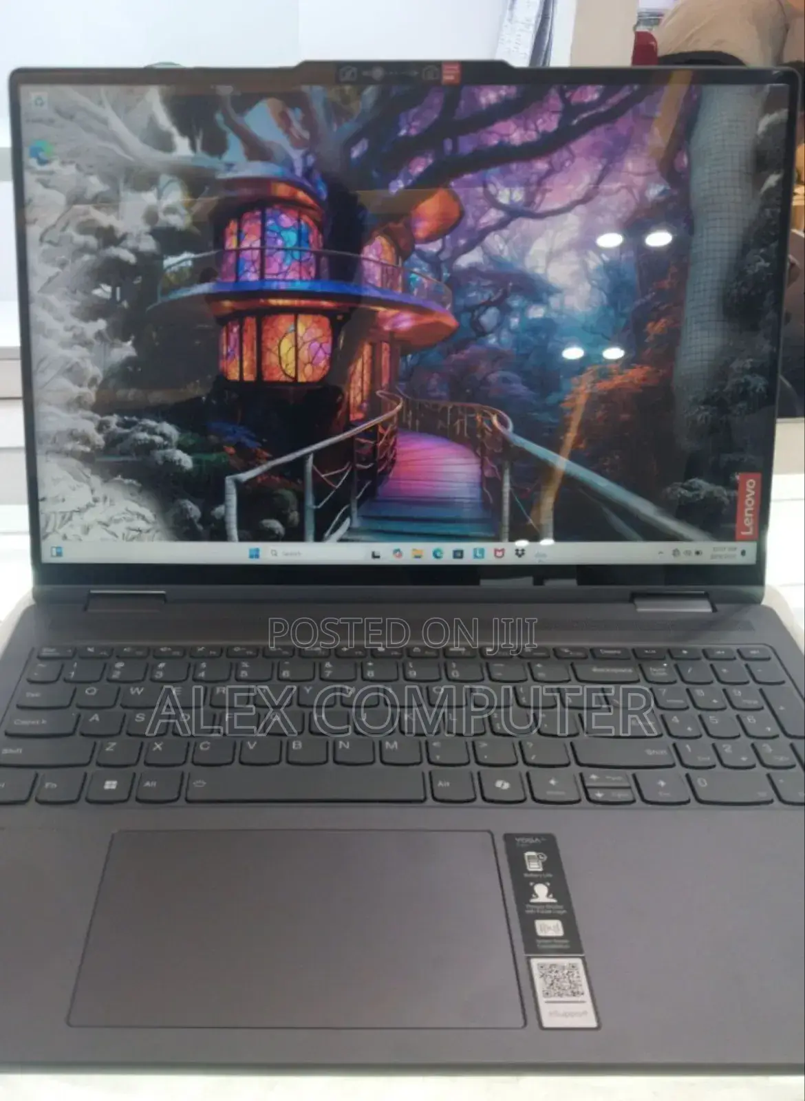 New Laptop Lenovo Yoga 7i 16GB Intel Core Ultra 7 SSD 1T