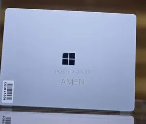 New Laptop Microsoft Surface 8GB Intel Core I5 SSD 512GB