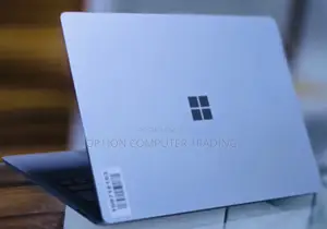 New Laptop Microsoft Surface 8GB Intel Core I5 SSD 512GB