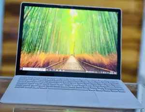 New Laptop Microsoft Surface 8GB Intel Core I5 SSD 512GB