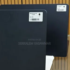 New Laptop Apple MacBook Air 2024 M3 13-Inch 16GB Apple M3 SSD 256GB
