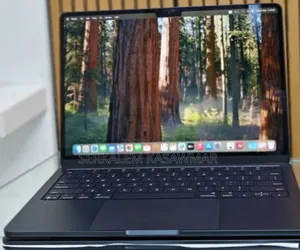 New Laptop Apple MacBook Air 2024 M3 13-Inch 16GB Apple M3 SSD 256GB