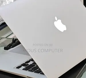 New Laptop Apple MacBook Pro 2019 8GB Intel Core I7 SSD 512GB