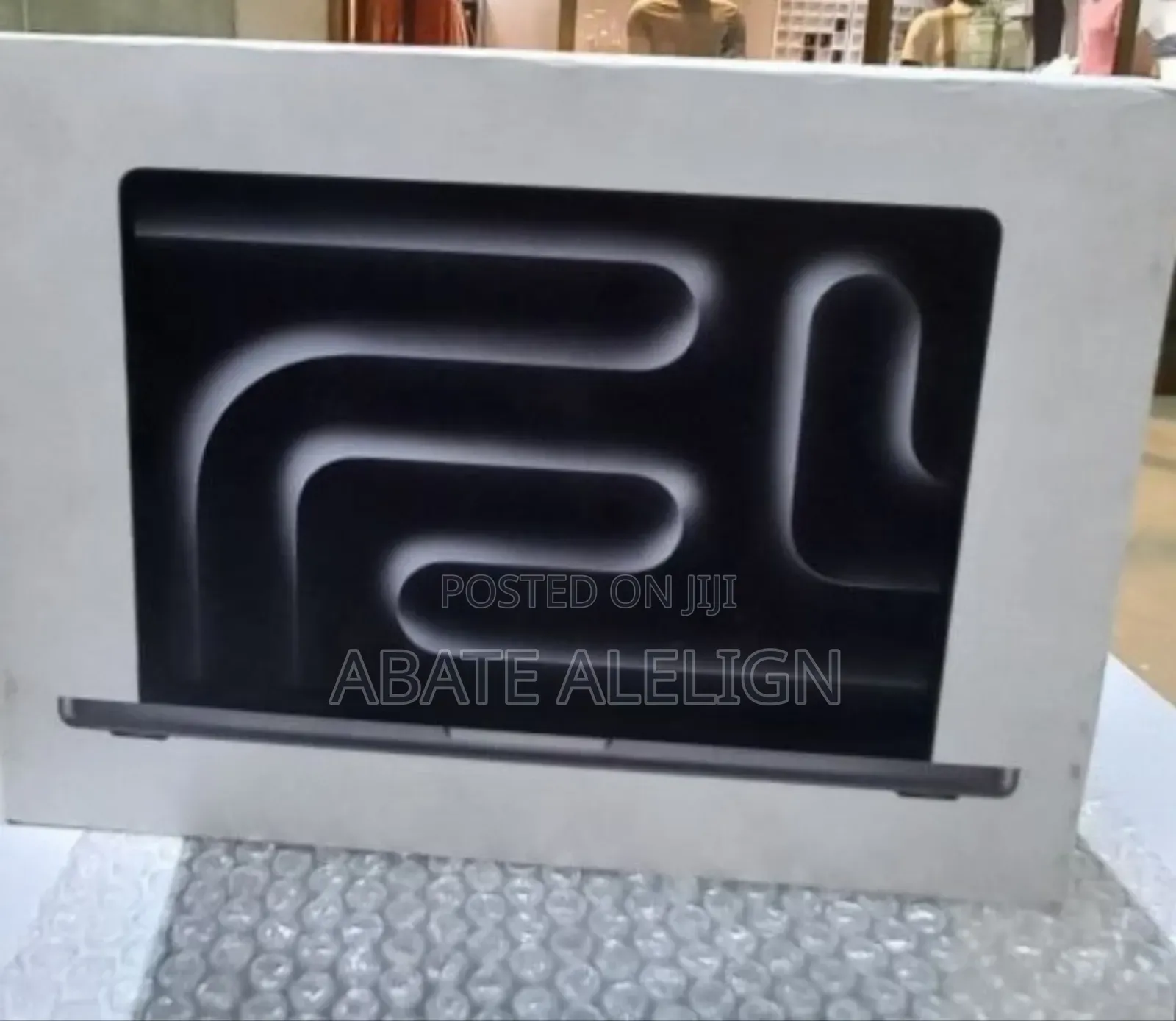 New Laptop Apple MacBook Pro M1 8GB Intel Core M3 SSD 512GB