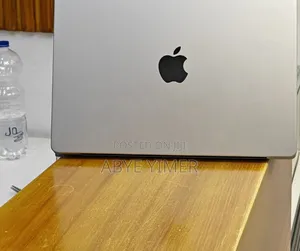 New Laptop Apple MacBook Pro M1 16GB Apple M1 Pro SSD 1T