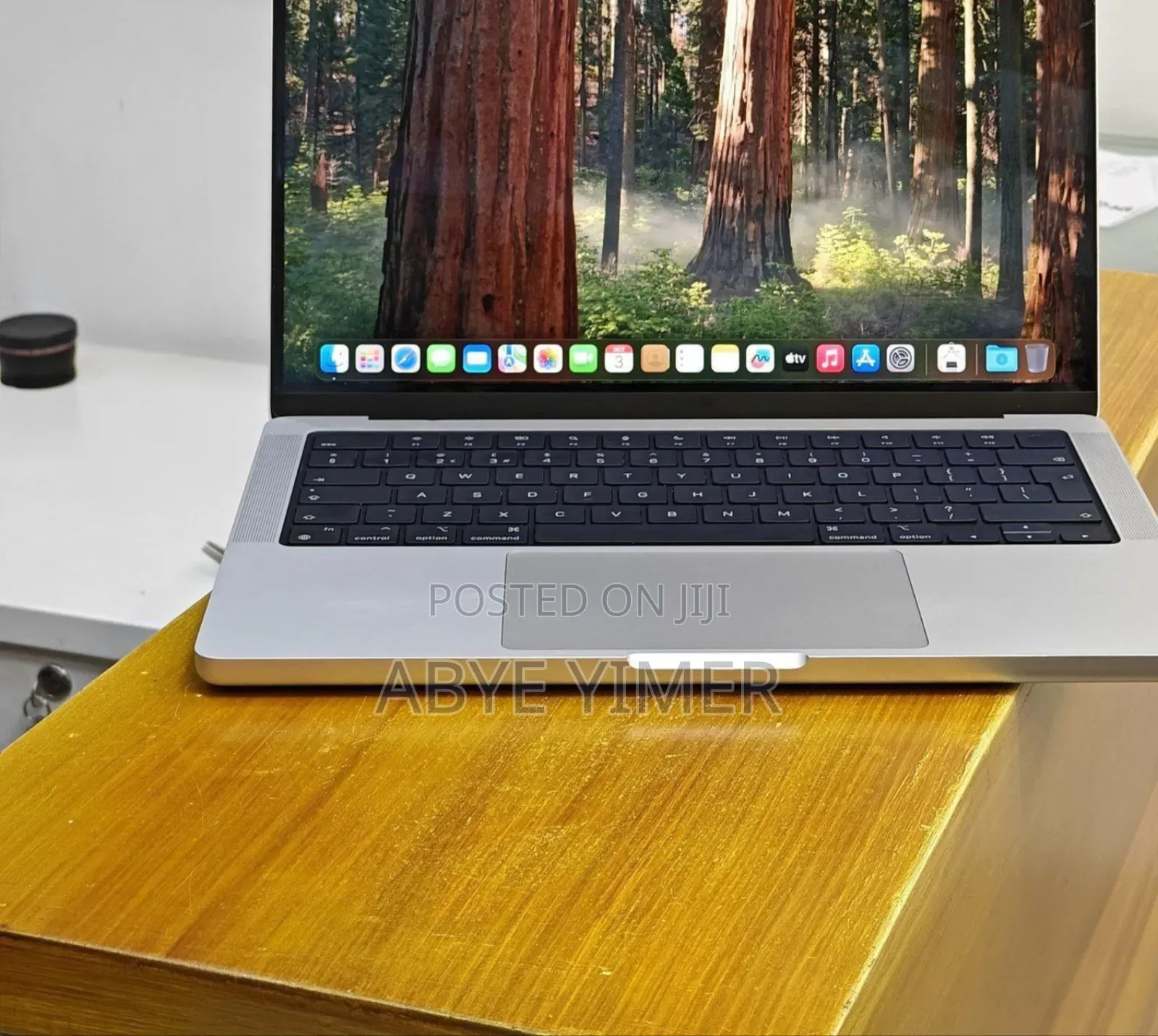 New Laptop Apple MacBook Pro M1 16GB Apple M1 Pro SSD 1T